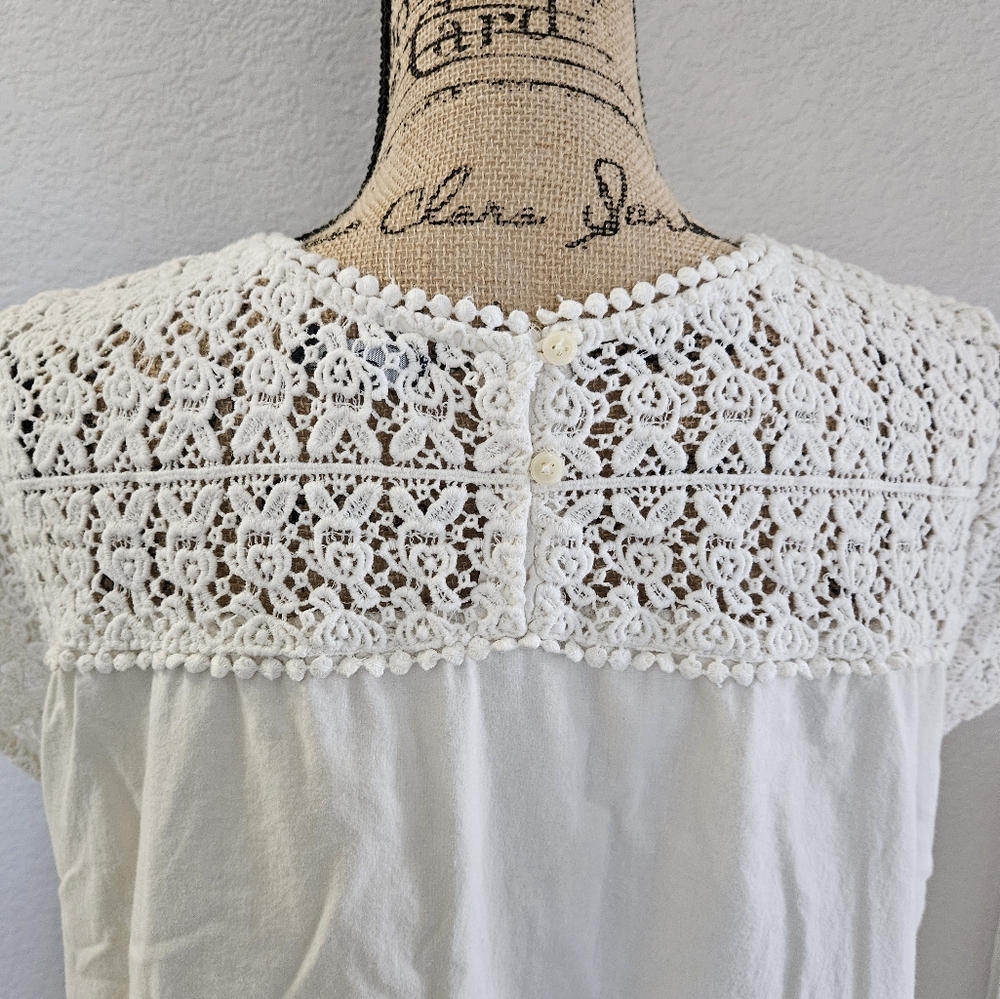 GAP Lace Dress - Picture 6 of 9